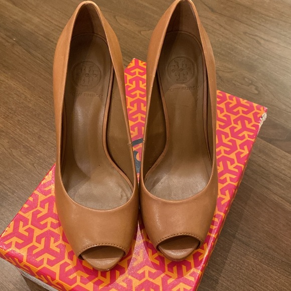 Tory Burch Cantrelle pump - Picture 3 of 7